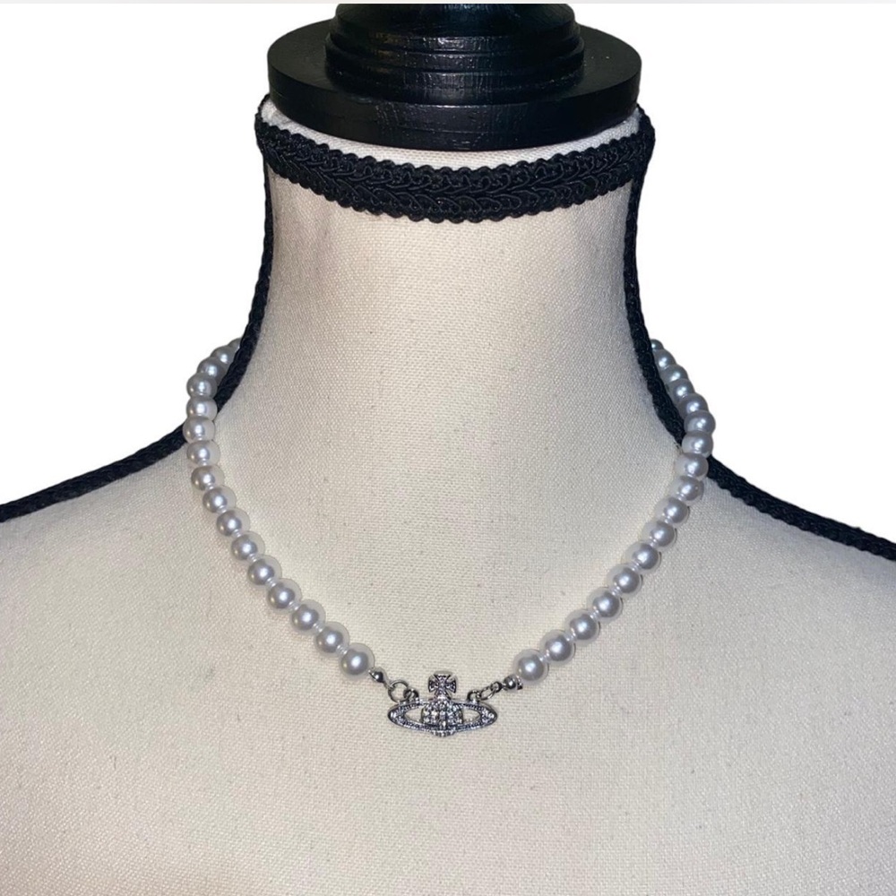 pearl choker necklace